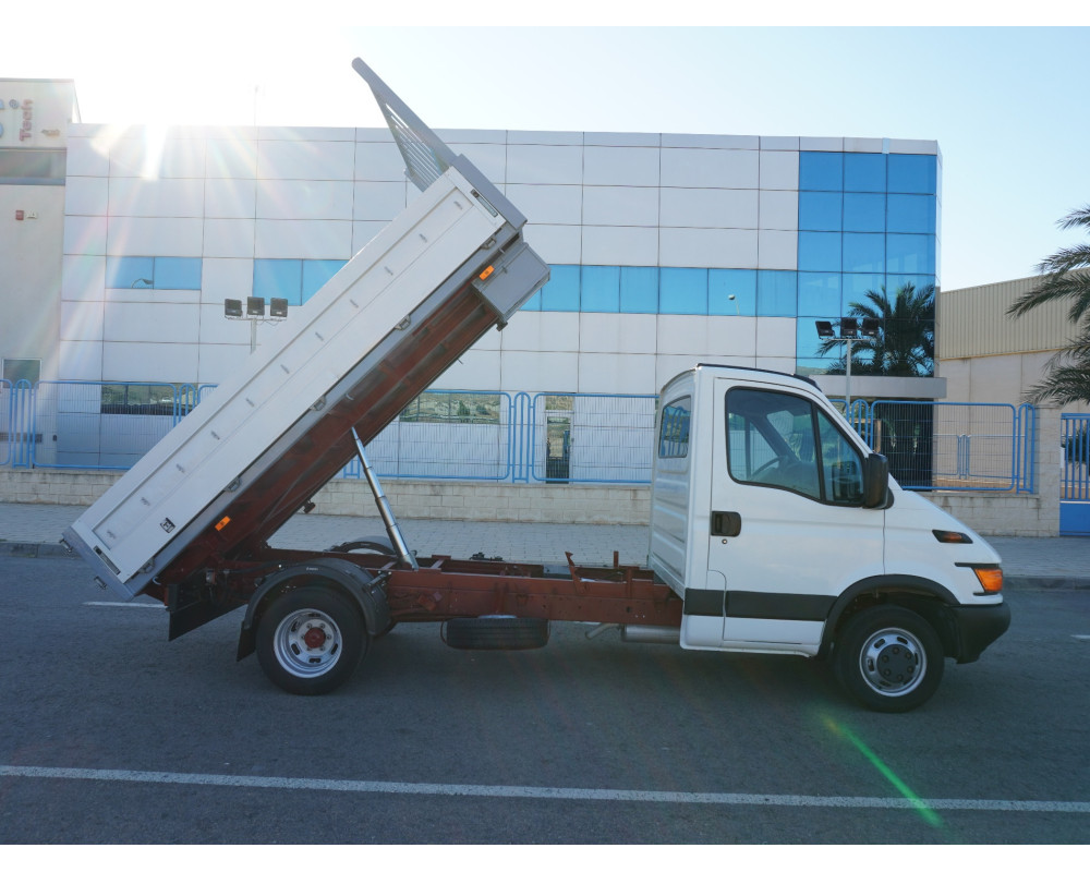 IVECO DAILY PMA 3500 KG DE OCASION CAJA BASCULANTE