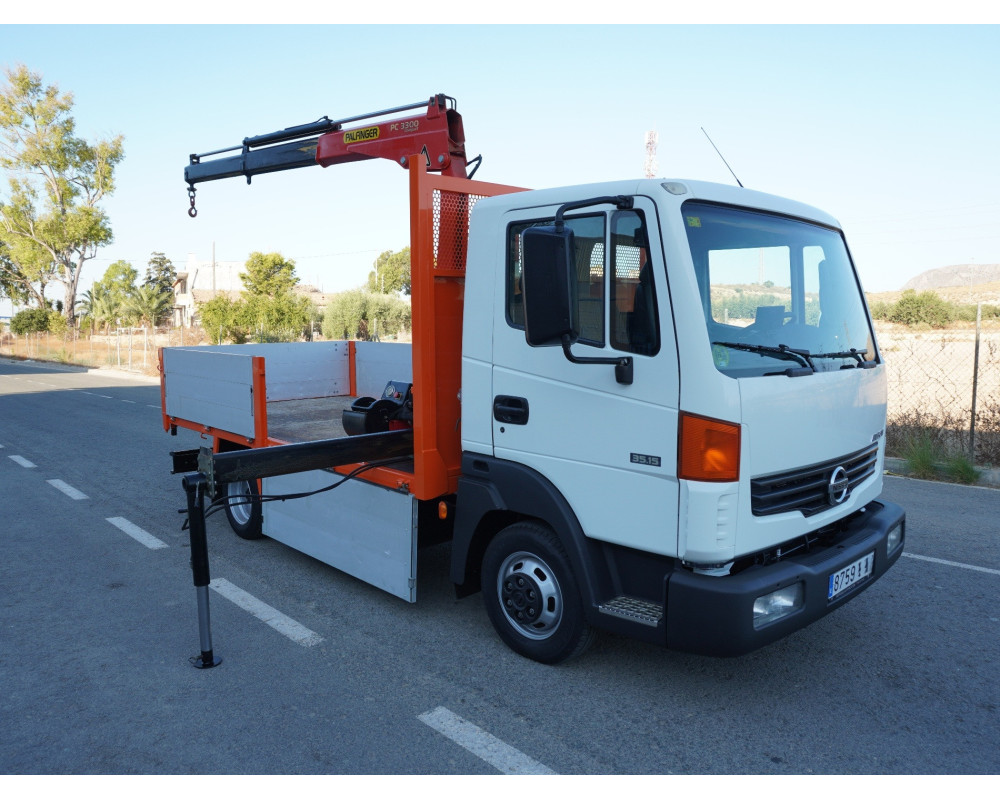 NISSAN ATLEON PMA 3500 KG DE OCASION PLUMA PALFINGER PC3300