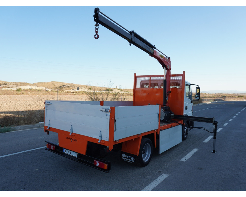 NISSAN ATLEON PMA 3500 KG DE OCASION PLUMA PALFINGER PC3300