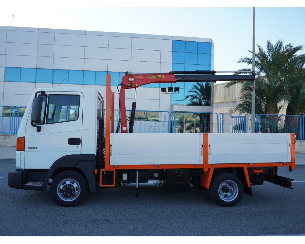 NISSAN ATLEON PMA 3500 KG DE OCASION PLUMA PALFINGER PC3300