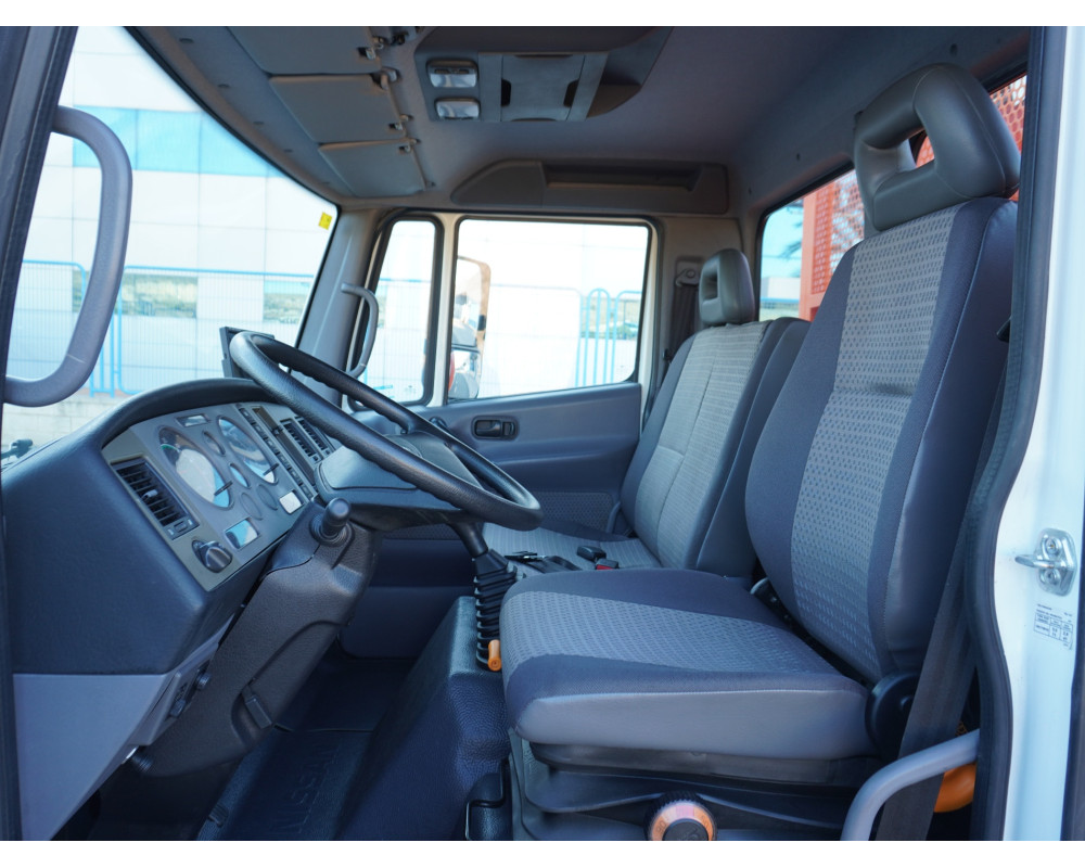NISSAN ATLEON PMA 3500 KG DE OCASION PLUMA PALFINGER PC3300