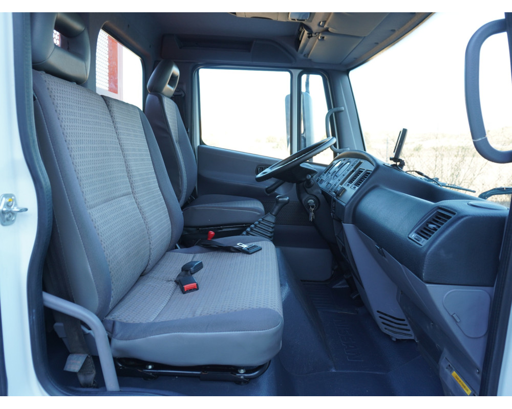 NISSAN ATLEON PMA 3500 KG DE OCASION PLUMA PALFINGER PC3300