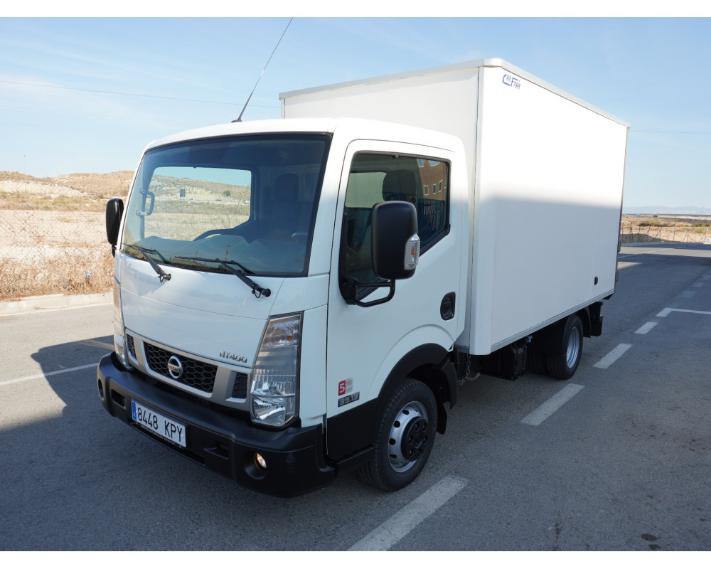 NISSAN NT400 35.13 PMA 3500 KG DE OCASION CAJA CERRADA