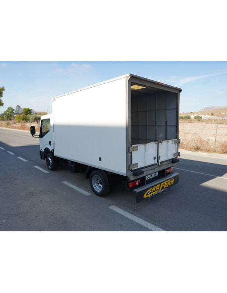 NISSAN NT400 35.13 PMA 3500 KG DE OCASION CAJA CERRADA
