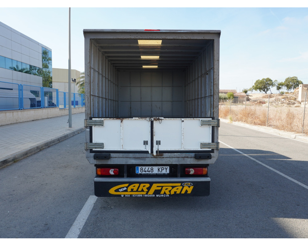 NISSAN NT400 35.13 PMA 3500 KG DE OCASION CAJA CERRADA