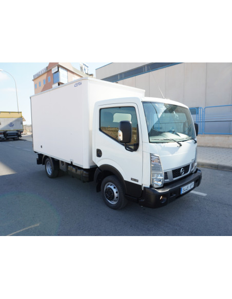 NISSAN NT400 35.13 PMA 3500 KG DE OCASION CAJA CERRADA