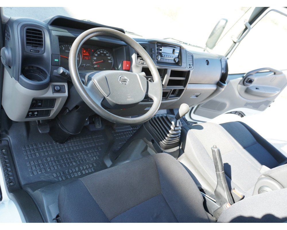 NISSAN NT400 35.13 PMA 3500 KG DE OCASION CAJA CERRADA
