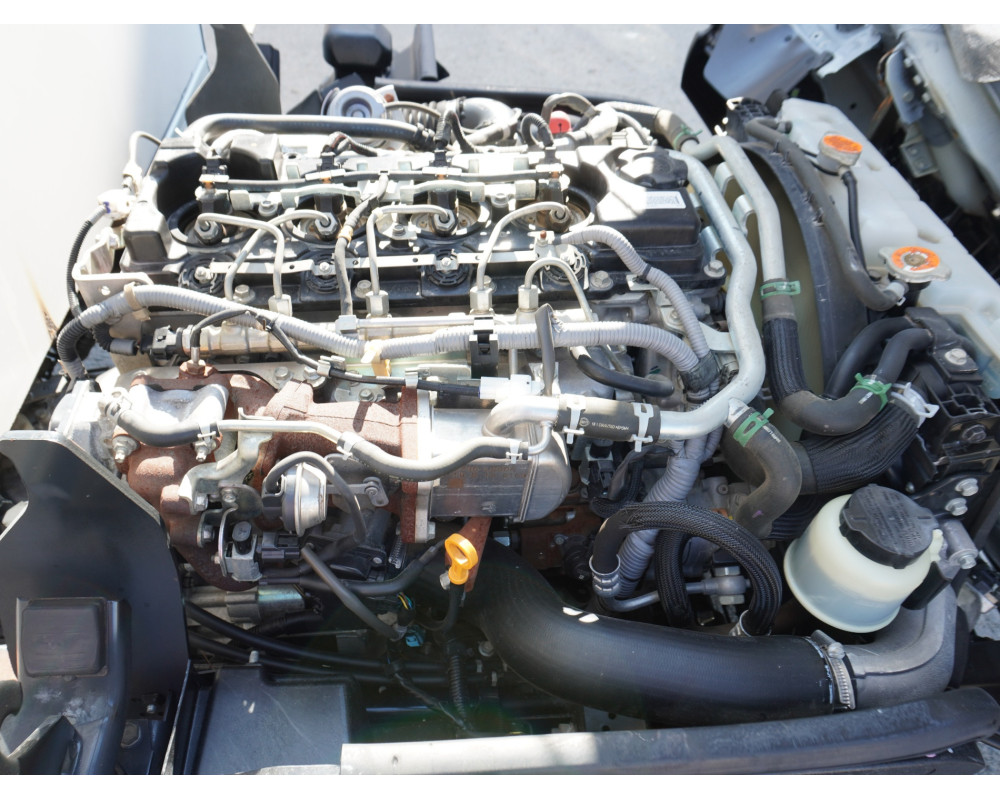 NISSAN NT400 35.13 PMA 3500 KG DE OCASION CAJA CERRADA