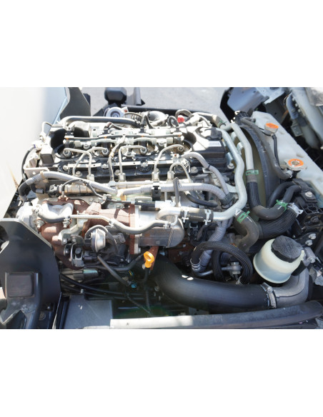 NISSAN NT400 35.13 PMA 3500 KG DE OCASION CAJA CERRADA