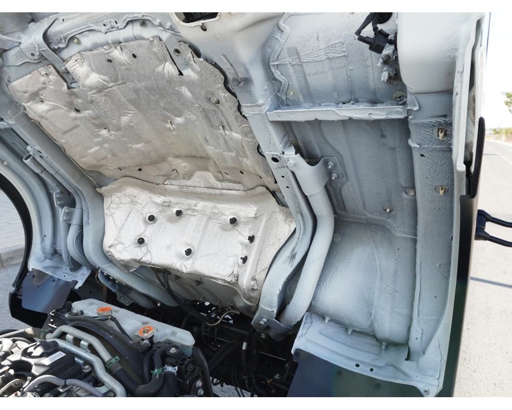 NISSAN NT400 35.13 PMA 3500 KG DE OCASION CAJA CERRADA