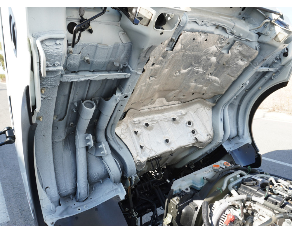 NISSAN NT400 35.13 PMA 3500 KG DE OCASION CAJA CERRADA