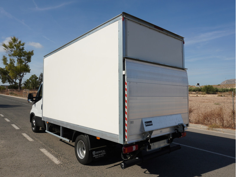 IVECO DAILY 35-160 PMA 3500 KG DE OCASION CAJA CERRADA Y TRAMPILLA ELEVADORA