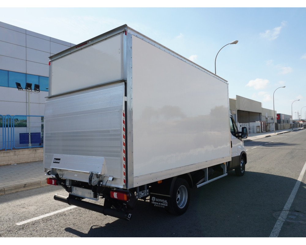 IVECO DAILY 35-160 PMA 3500 KG DE OCASION CAJA CERRADA Y TRAMPILLA ELEVADORA