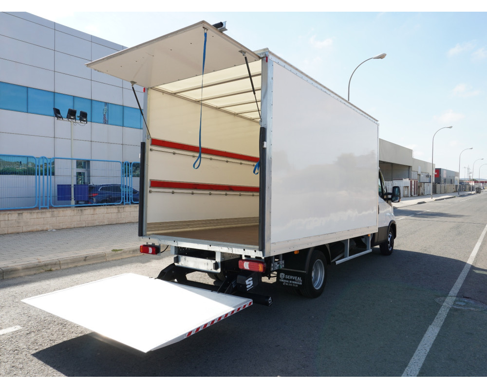 IVECO DAILY 35-160 PMA 3500 KG DE OCASION CAJA CERRADA Y TRAMPILLA ELEVADORA