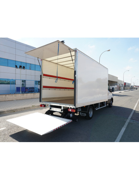 IVECO DAILY 35-160 PMA 3500 KG DE OCASION CAJA CERRADA Y TRAMPILLA ELEVADORA