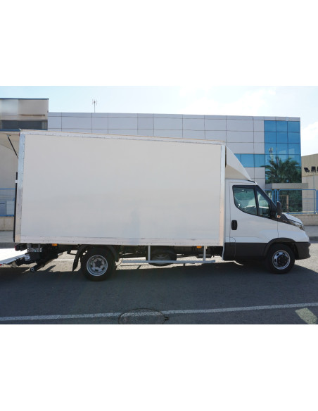 IVECO DAILY 35-160 PMA 3500 KG DE OCASION CAJA CERRADA Y TRAMPILLA ELEVADORA