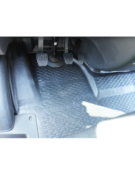 IVECO DAILY 35-160 PMA 3500 KG DE OCASION CAJA CERRADA Y TRAMPILLA ELEVADORA