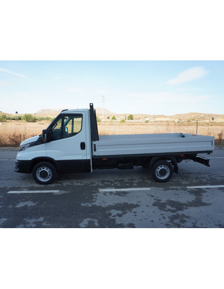 IVECO DAILY SEMI-NUEVO RUEDA TRASERA SIMPLE PMA 3500 KG DE OCASION CAJA ABIERTA