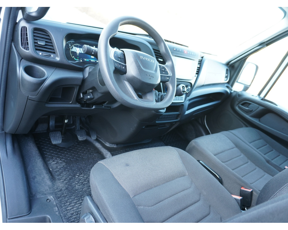 IVECO DAILY SEMI-NUEVO RUEDA TRASERA SIMPLE PMA 3500 KG DE OCASION CAJA ABIERTA