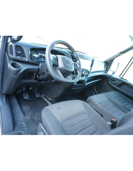 IVECO DAILY SEMI-NUEVO RUEDA TRASERA SIMPLE PMA 3500 KG DE OCASION CAJA ABIERTA