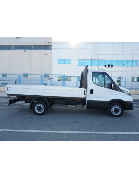 IVECO DAILY SEMI-NUEVO RUEDA TRASERA SIMPLE PMA 3500 KG DE OCASION CAJA ABIERTA