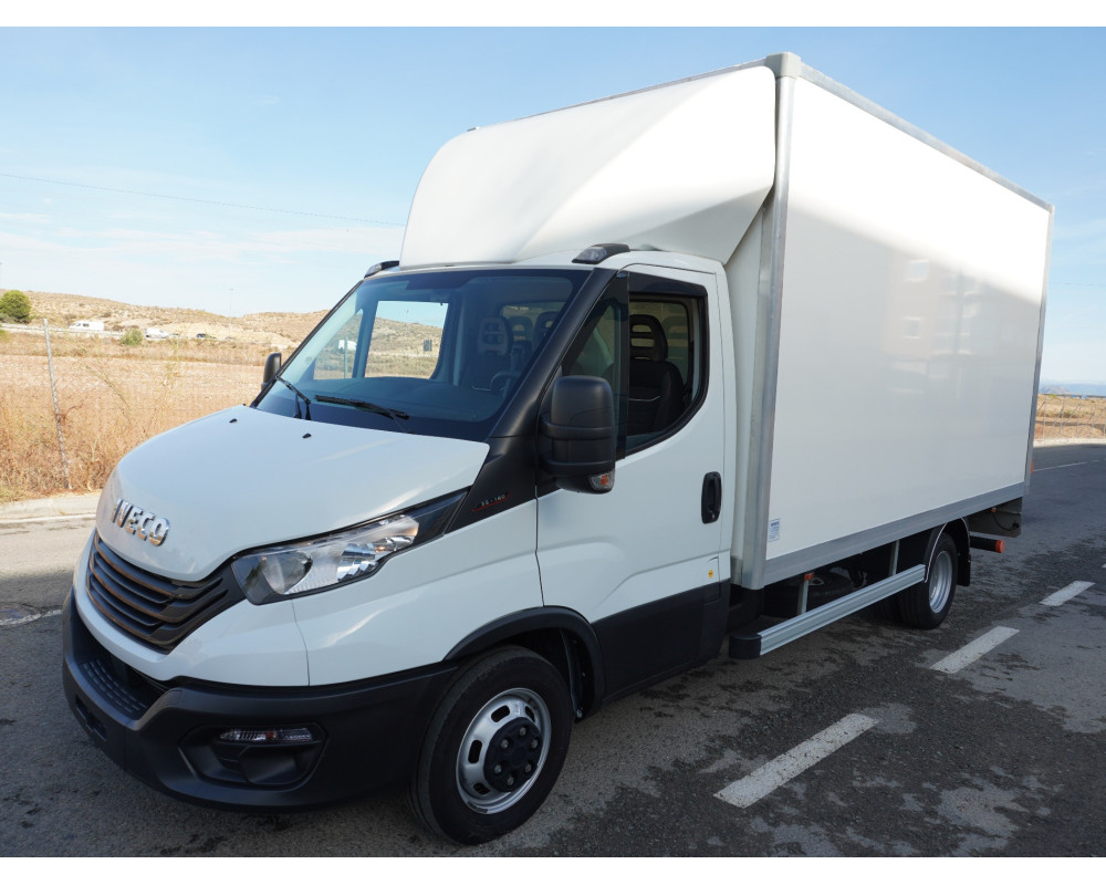 IVECO DAILY 35-160 PMA 3500 KG DE OCASION CAJA CERRADA Y TRAMPILLA ELEVADORA