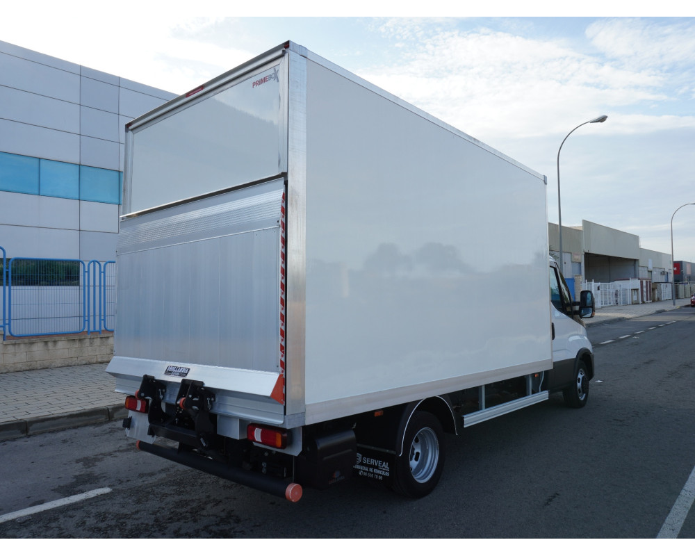 IVECO DAILY 35-160 PMA 3500 KG DE OCASION CAJA CERRADA Y TRAMPILLA ELEVADORA