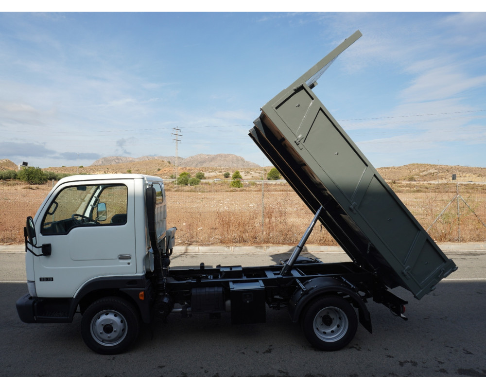 NISSAN CABSTAR 35.13 PMA 3500 KG DE OCASION VOLQUETE