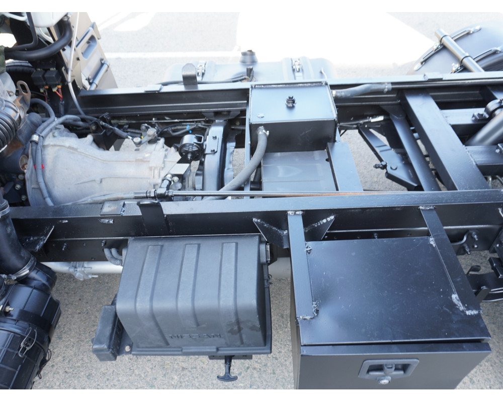 NISSAN CABSTAR 35.13 PMA 3500 KG DE OCASION VOLQUETE