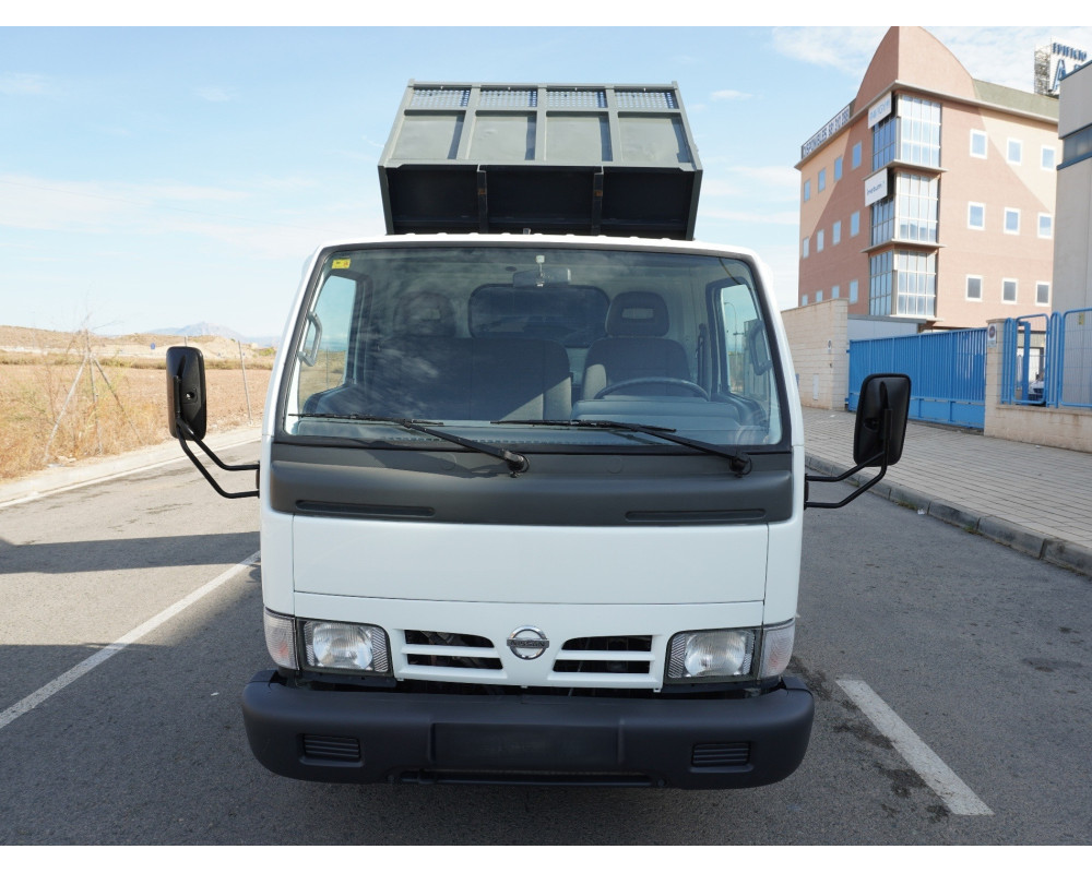 NISSAN CABSTAR 35.13 PMA 3500 KG DE OCASION VOLQUETE