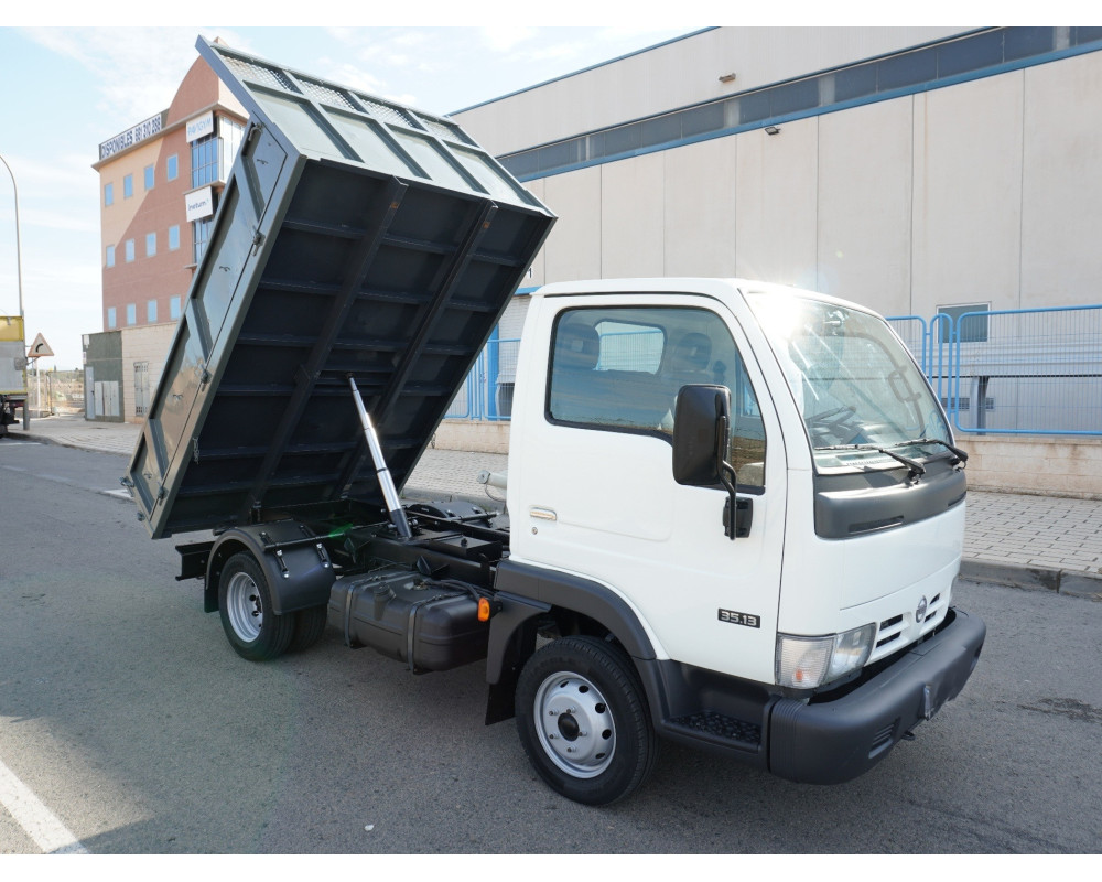 NISSAN CABSTAR 35.13 PMA 3500 KG DE OCASION VOLQUETE