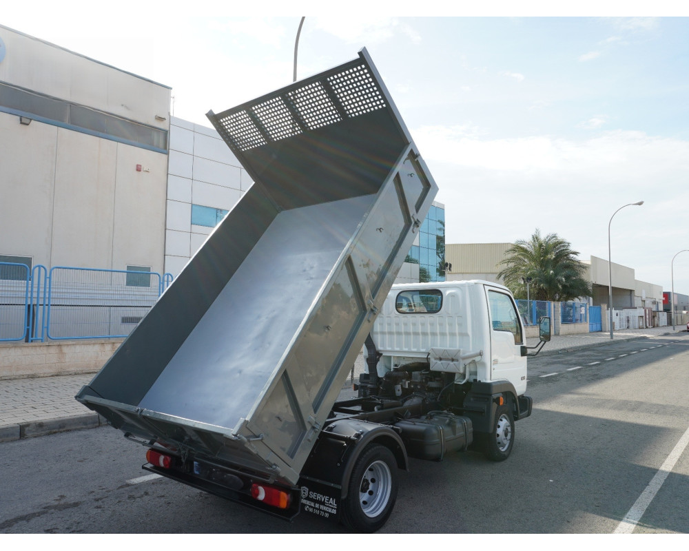 NISSAN CABSTAR 35.13 PMA 3500 KG DE OCASION VOLQUETE