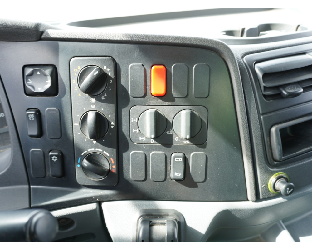 IVECO DAILY SEMI-NUEVO RUEDA TRASERA SIMPLE PMA 3500 KG DE OCASION CAJA ABIERTA