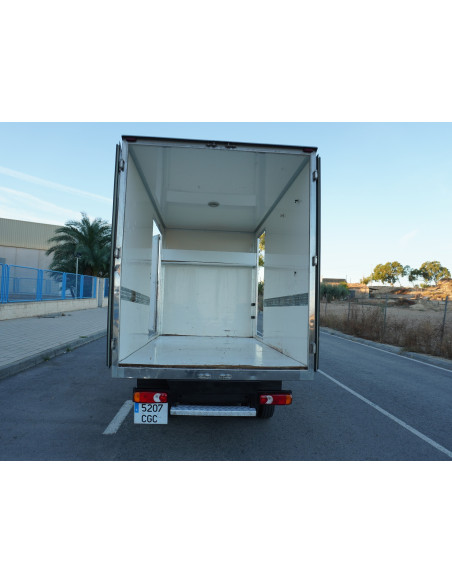 NISASAN CABSTAR CAJA CERRADA DE PMA 3500 KG DE OCASION