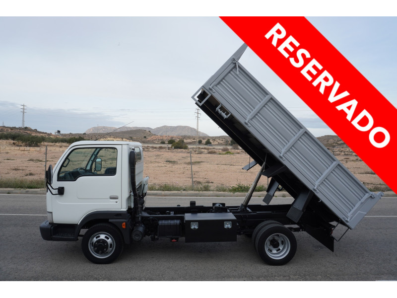 NISSAN CABSTAR PMA 3500 KG DE OCASION CAJA BASCULANTE